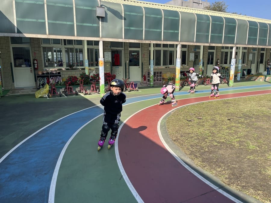 Minnie115.02.10大肌肉運動-直排輪