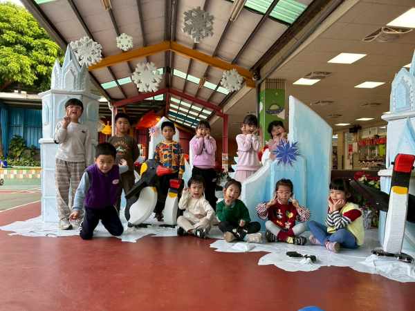 Goofy1141222校園聖誕布置