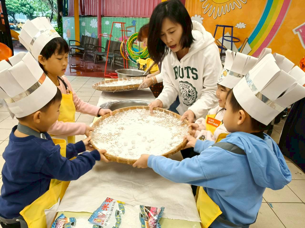 Winnie115.03.03元宵節~搖元宵