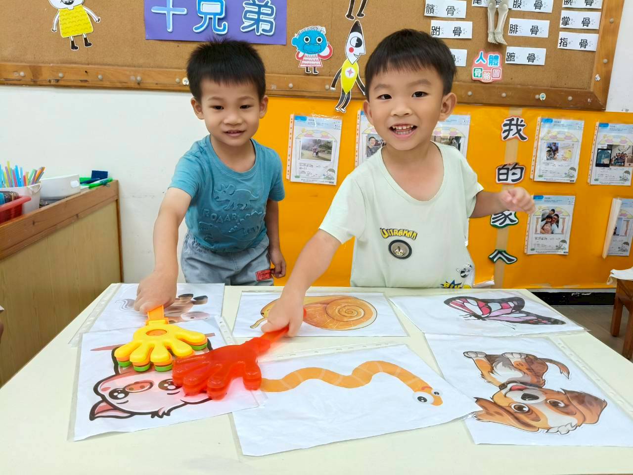 Winnie115.06.05主題活動~兒歌扭扭樂(骨頭)