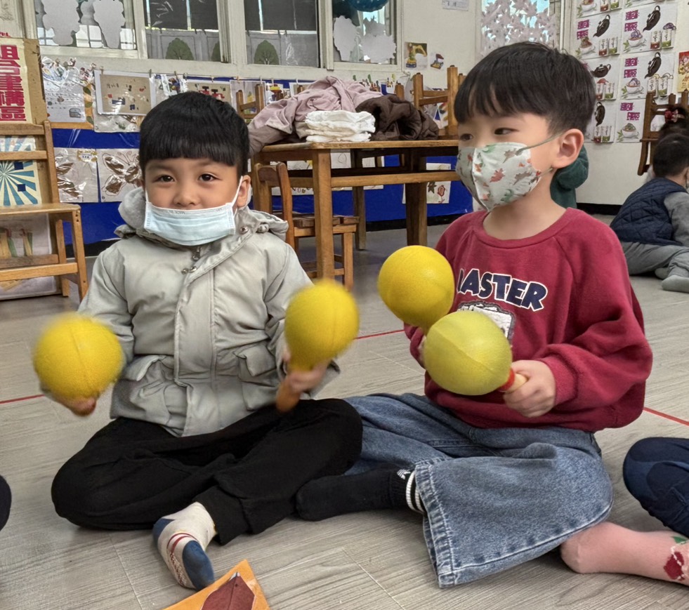 Dora1141212主題活動~兒歌枯葉蝶