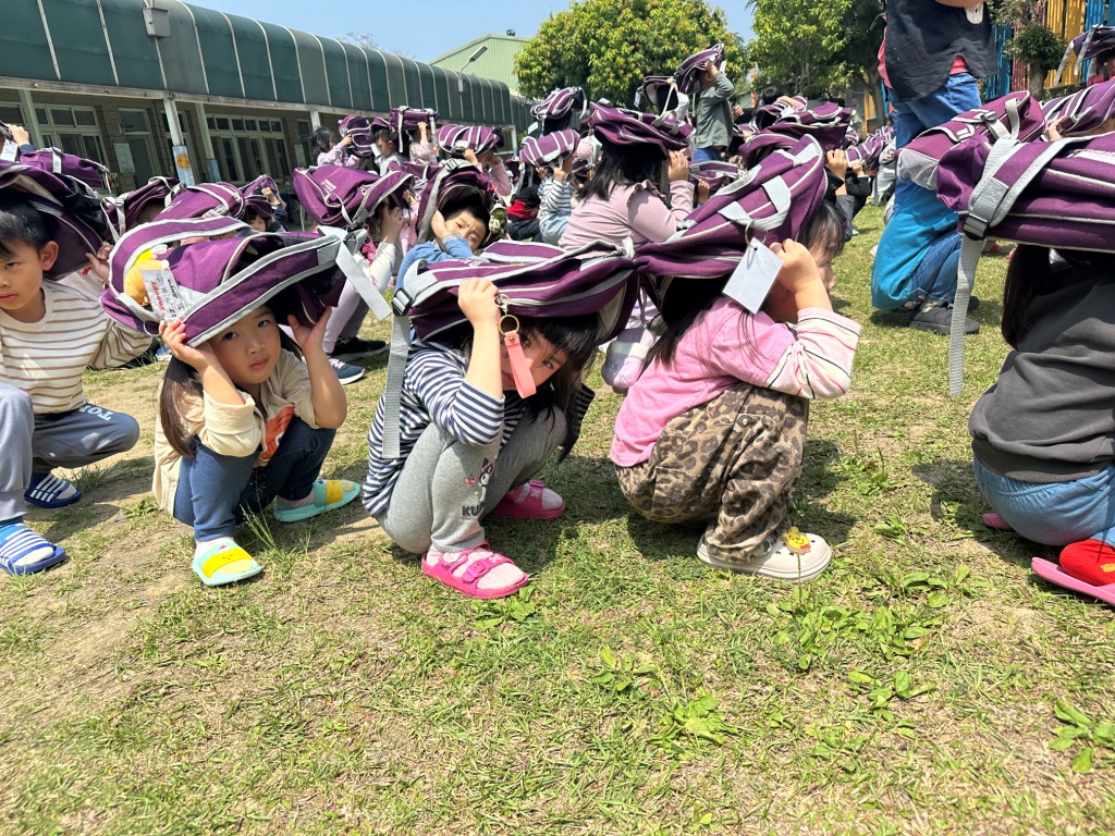 Snoopy115.03.25防震演練