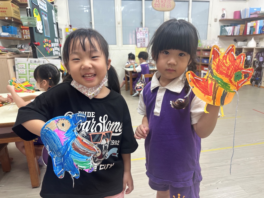 Snoopy115.05.27創意寶寶(主題)卡哇依手套創作