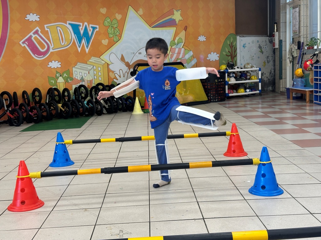 Snoopy115.06.12如果關機也不能動-主題-我是機器人
