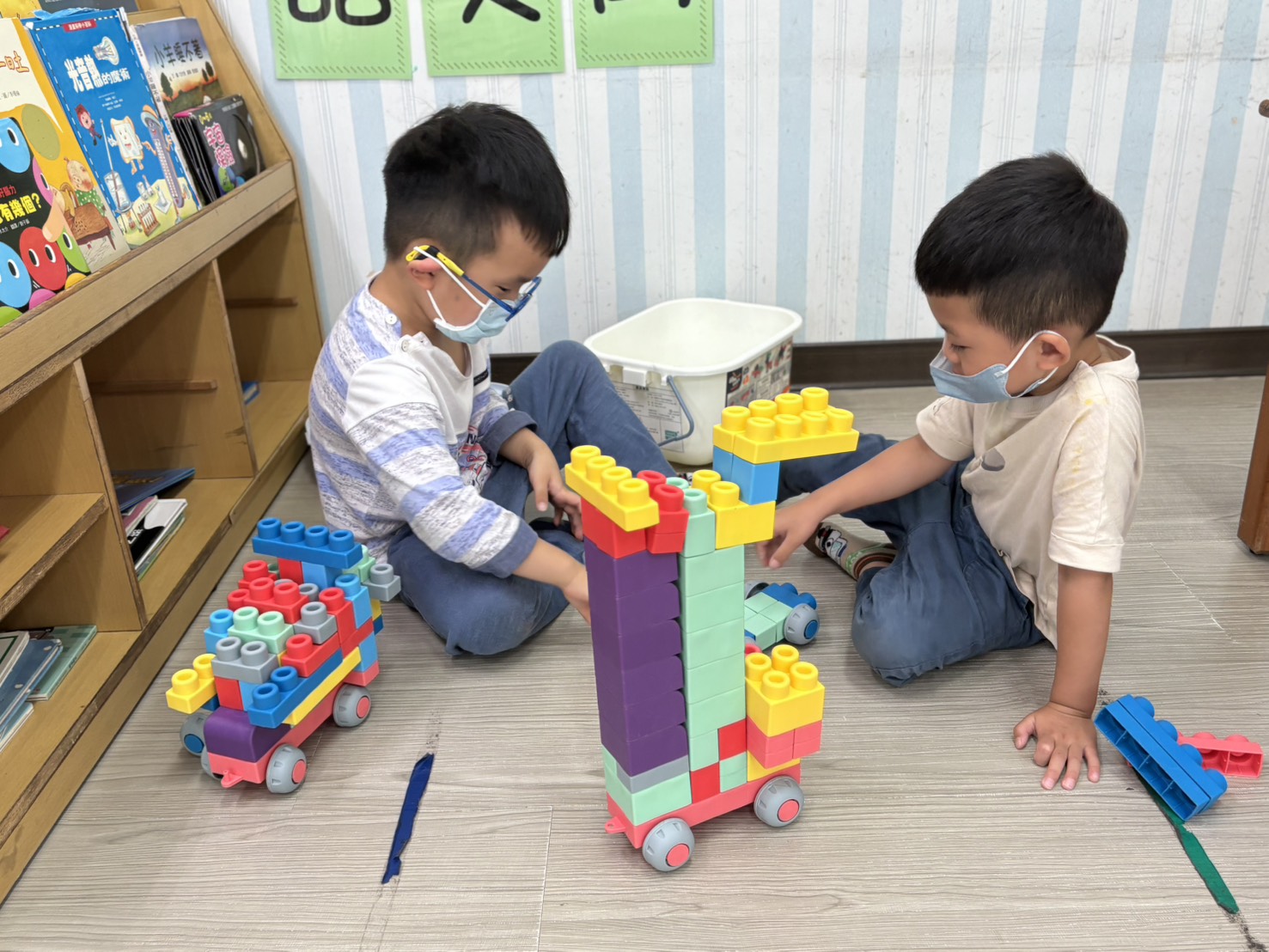 Poli1140606快樂星期五
