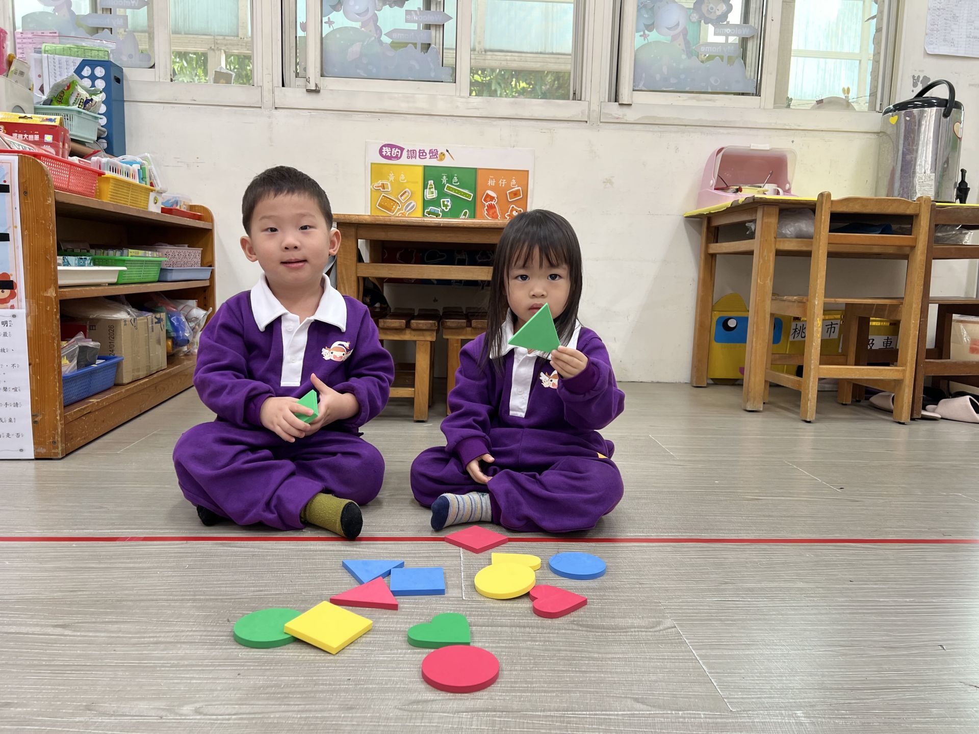 Yoyo-114.12.08顏色.形狀