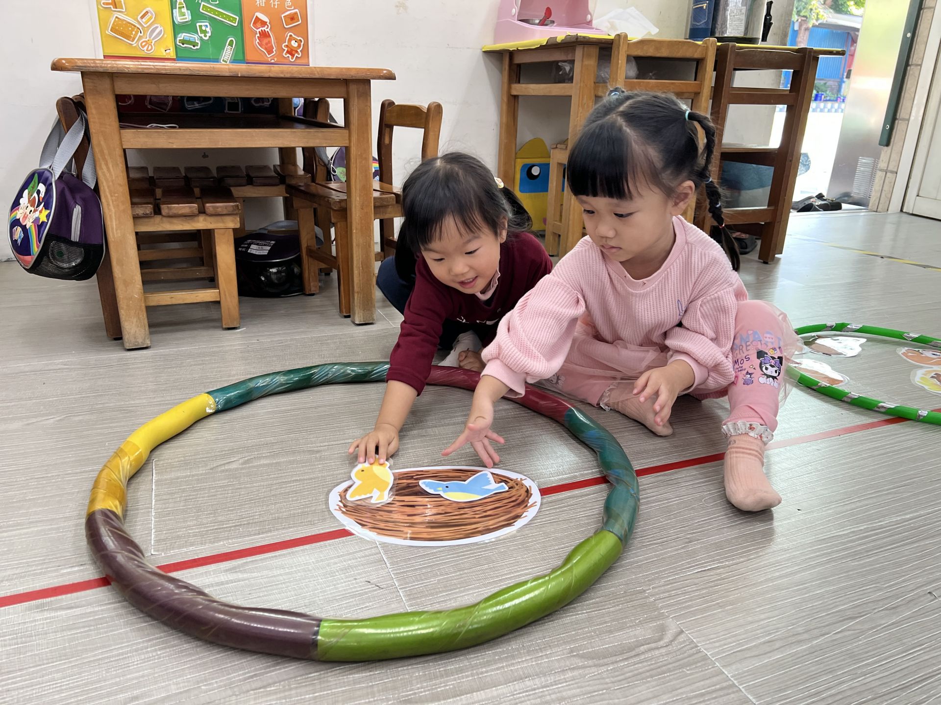 Yoyo-主題活動114.12.08-12.12-手搖鈴~小松鼠-找一找小動物的家配對